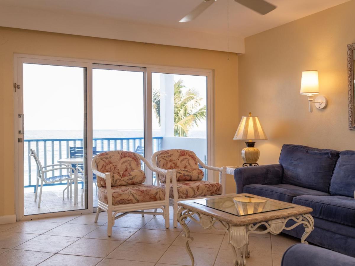 Paradise Island Beach Club Ocean View Villas Creek Village Exteriör bild