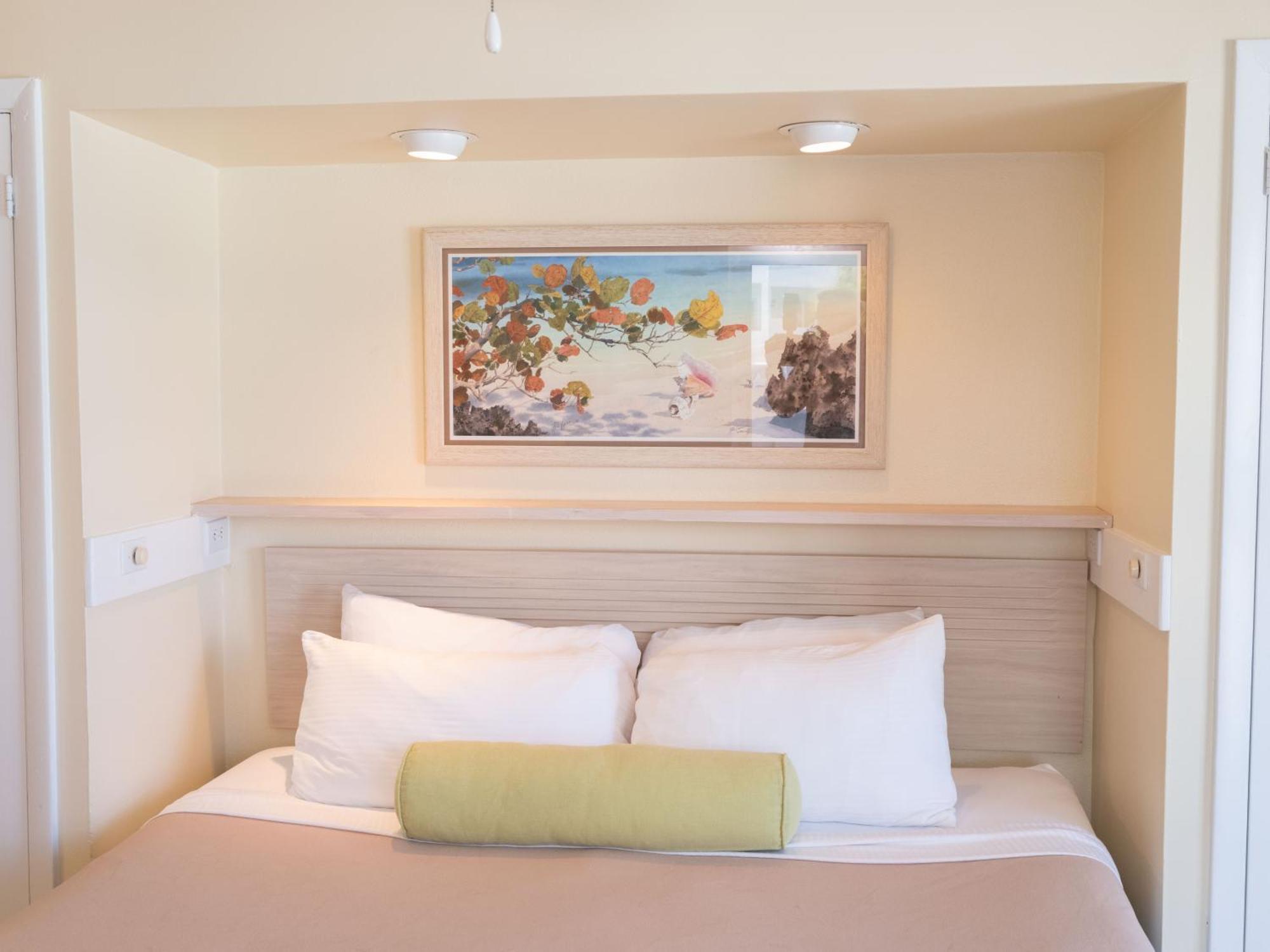 Paradise Island Beach Club Ocean View Villas Creek Village Exteriör bild