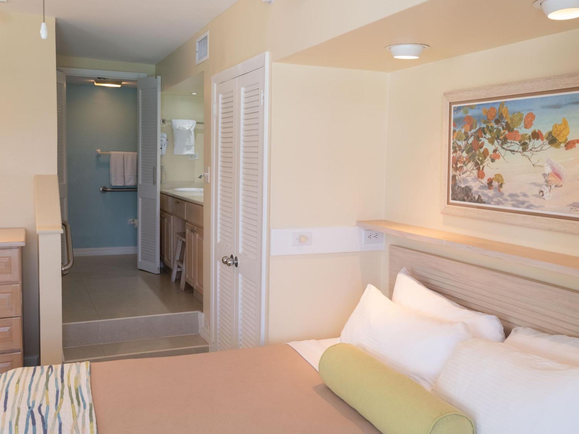 Paradise Island Beach Club Ocean View Villas Creek Village Exteriör bild